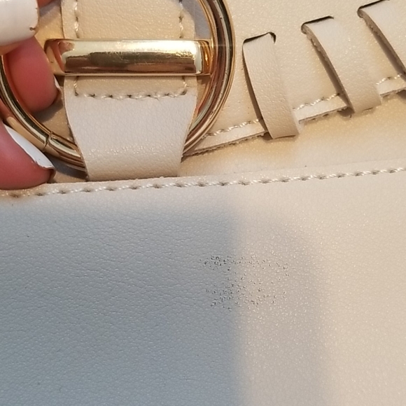 Cream + Gold Backpack - Picture 3 of 7